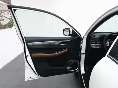 Geely Vision X6 2023, 74900 км, за 45900 CNY - фото 8