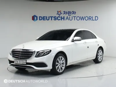 Mercedes-Benz E-Class · 2017 год