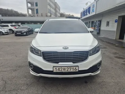 Kia Canival · 2015 год