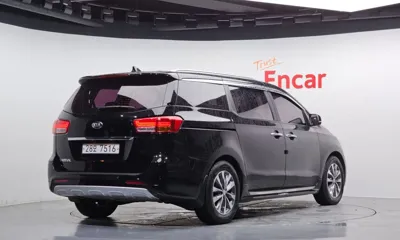 Kia Canival 2016, 205596 км, за 5900000 KRW - фото 2