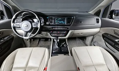 Kia Canival 2017, 155140 км, за 8850000 KRW - фото 7