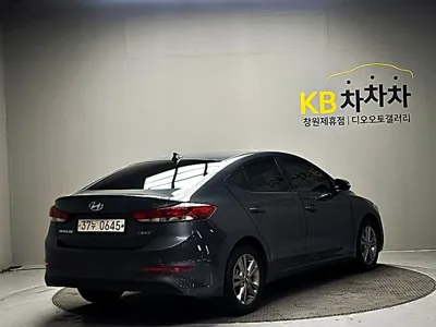 Hyundai Avante 2016, 102999 км, за 7900000 KRW - фото 5