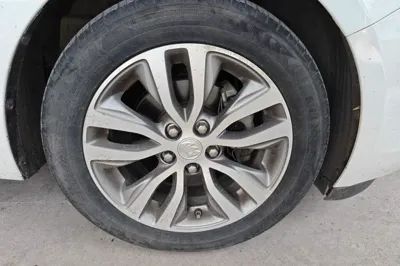Buick GT 2021, 65700 км, за 37298.8 CNY - фото 8
