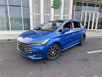 BYD MAX · 2018 год