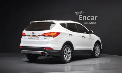 Hyundai Santafe 2015, 107832 км, за 8500000 KRW