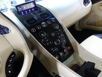 Astonmartin Vanquish 2016, 24124 км, за 133000000 KRW - фото 18