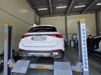 Mercedes-Benz GLC-Class 2025, 31320 км, за 75000000 KRW - фото 2