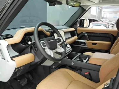Land Rover Defender 2024, 15000 км, за 688000 CNY - фото 17