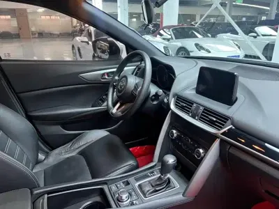 Mazda CX-4 2018, 87000 км, за 46900 CNY - фото 8