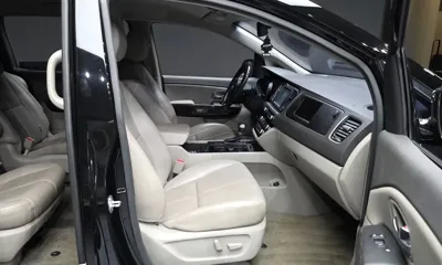 Kia Canival 2018, 130258 км, за 12500000 KRW - фото 11