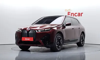 BMW iX · 2024 год