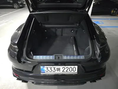 Porsche Panamera 2025, 5000 км, за 245000000 KRW - фото 6