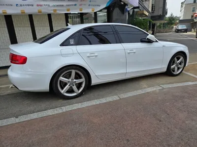 Audi A4 2011, 59000 км, за 10000000 KRW