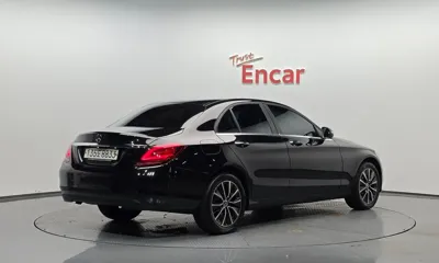 Mercedes-Benz C-Class 2020, 71740 км, за 22400000 KRW