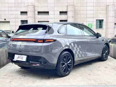 Leapmotor 零跑Lafa5 2025, 4000 км, за 89800 CNY