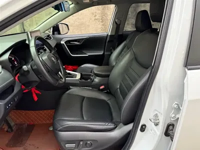 Toyota RAV4 2022, 36000 км, за 93800 CNY - фото 8