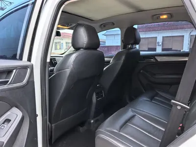 Roewe RX5 2016, 90000 км, за 21500 CNY - фото 12