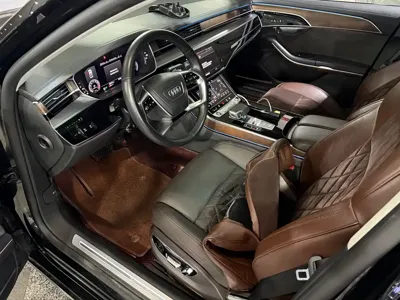 Audi A8 2021, 60000 км, за 348800 CNY - фото 9