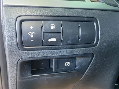 Hyundai Genesis 2016, 97796 км, за 12490000 KRW - фото 11
