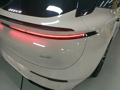 Zeekr 极氪007GT 2025, 15900 км, за 171300 CNY - фото 8