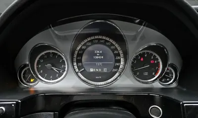 Mercedes-Benz E-Class 2011, 138424 км, за 4990000 KRW - фото 8