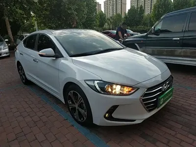 Hyundai Elantra 2018, 55000 км, за 36300 CNY