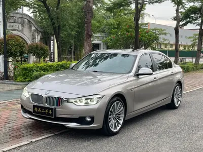 BMW 3 Series · 2018 год