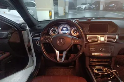 Mercedes-Benz E-Class 2015, 115400 км, за 93277.65 CNY - фото 9