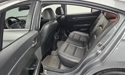 Hyundai Avante 2016, 121277 км, за 9200000 KRW - фото 12