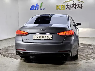 Hyundai Genesis 2016, 202897 км, за 6690000 KRW - фото 3