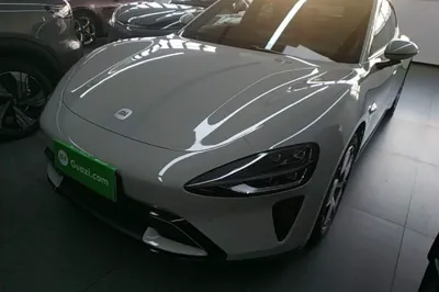 Xiaomi Auto SU7 · 2024 год