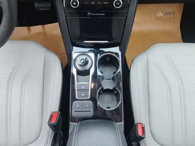 Ford Escape 2023, 24800 км, за 78800 CNY - фото 16