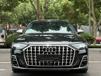 Audi A8 2019, 50000 км, за 278000 CNY