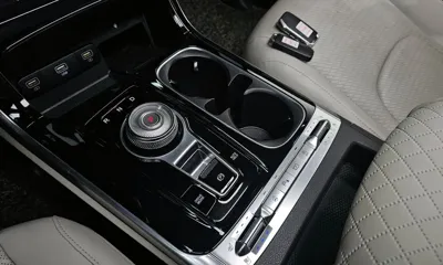 Kia Canival 2021, 73123 км, за 30100000 KRW - фото 9
