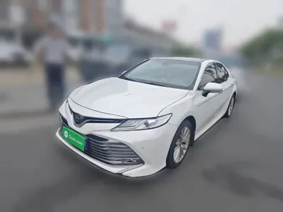 Toyota Camry 2019, 118500 км, за 90900 CNY
