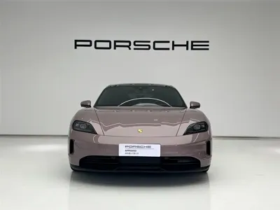 Porsche Taycan 2025, 5000 км, за 768000 CNY