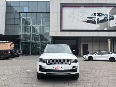 Land Rover Range Rover 2021, 97000 км, за 714599 CNY