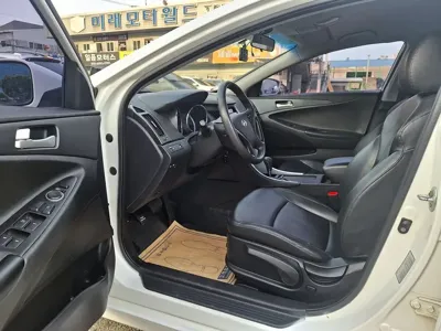 Hyundai Sonata 2010, 166000 км, за 2690000 KRW - фото 8
