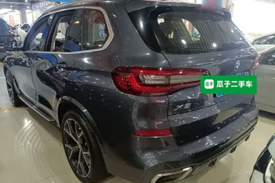BMW X5 2021, 63000 км, за 403704.2 CNY