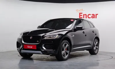 Jaguar F-Pace · 2017 год