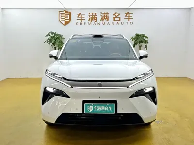 BYD 唐L 2025, 7000 км, за 185000 CNY