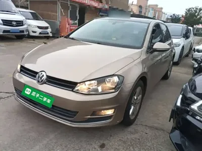 Volkswagen Golf · 2015 год