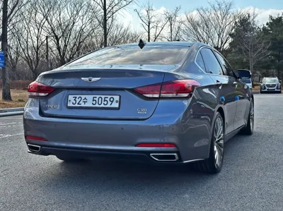 Hyundai Genesis 2015, 258572 км, за 6500000 KRW