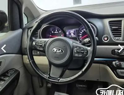 Kia Canival 2015, 174557 км, за 6500000 KRW - фото 9