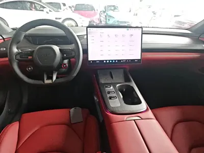 Xiaomi SU7 2025, 9200 км, за 194000 CNY - фото 10