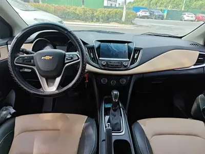 Chevrolet Monza 2021, 24100 км, за 33600 CNY - фото 10
