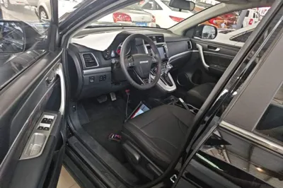 Haval M6 2019, 74500 км, за 41909.48 CNY - фото 17