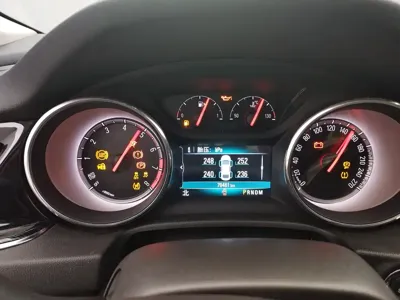 Buick Regal 2019, 79400 км, за 49800 CNY - фото 12