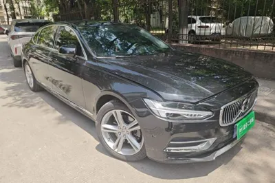 Volvo S90 2017, 88900 км, за 111350.74 CNY - фото 3