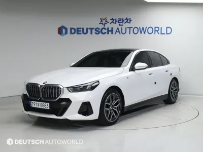 BMW 5-Series 2024, 20700 км, за 54500000 KRW